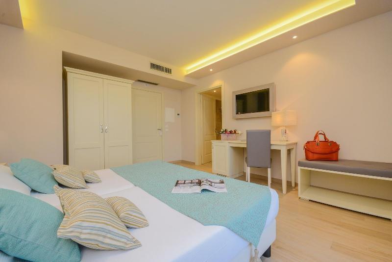Hotel Villa Garuti 파뎅게술가르다 외부 사진
