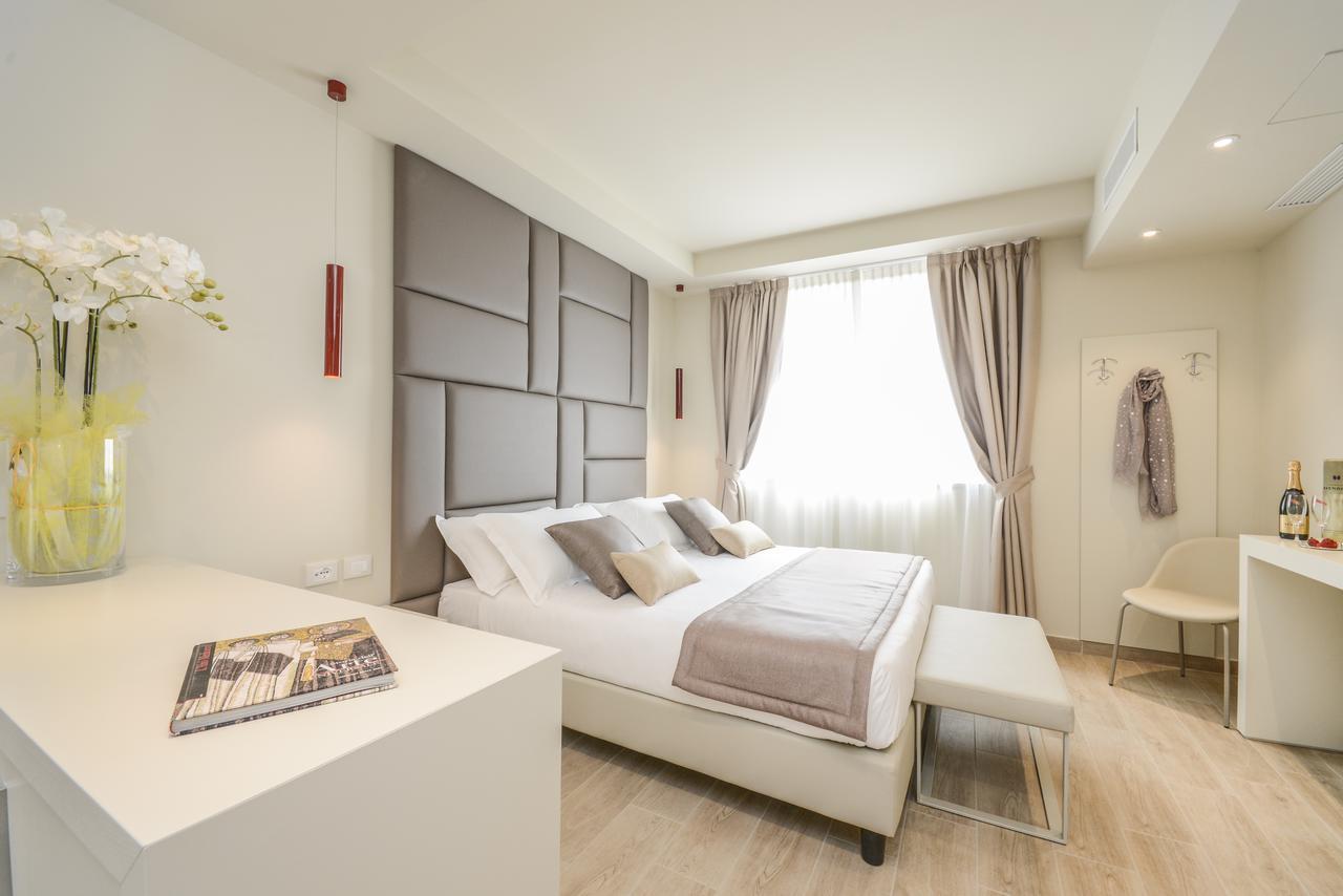 Hotel Villa Garuti 파뎅게술가르다 외부 사진