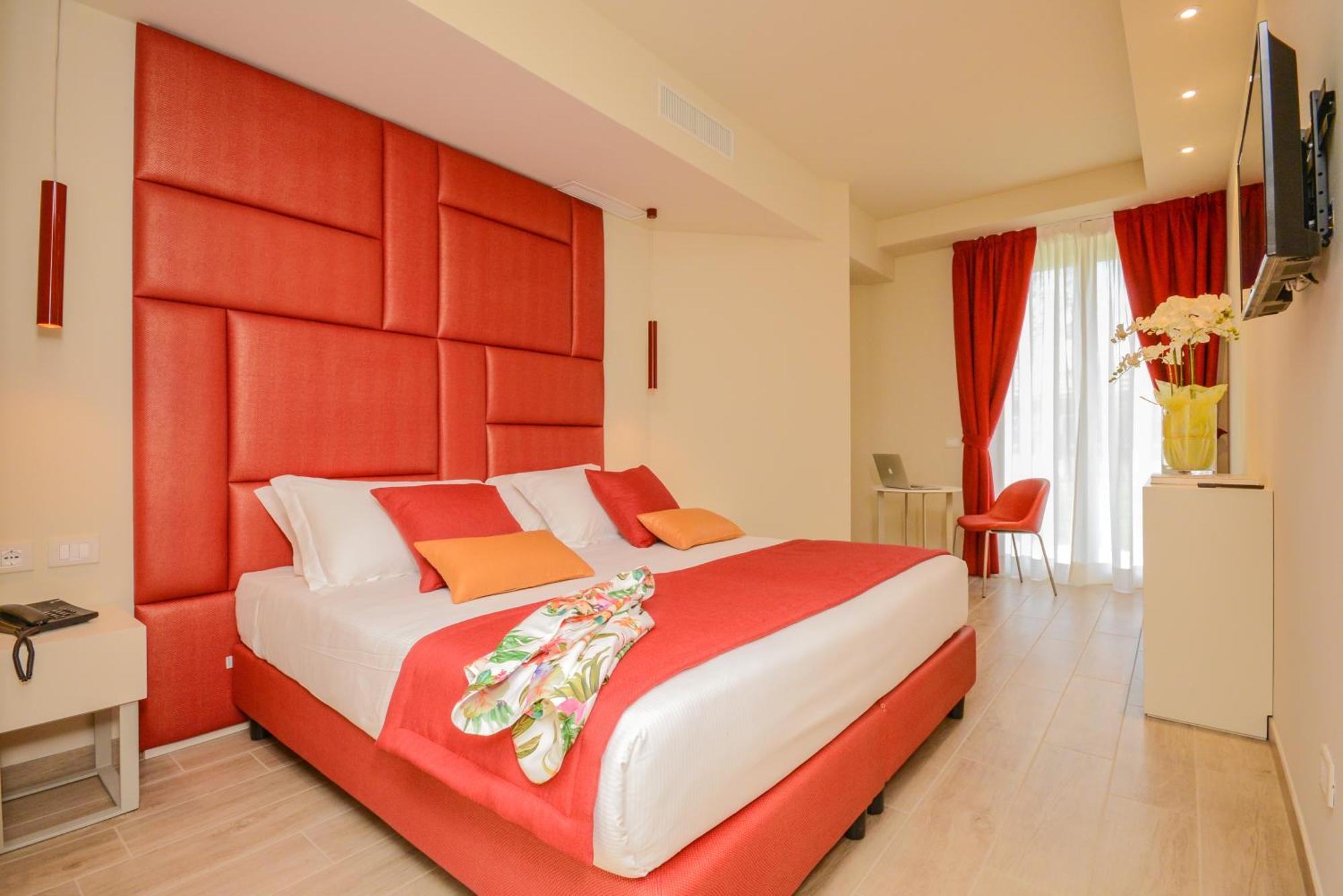 Hotel Villa Garuti 파뎅게술가르다 외부 사진